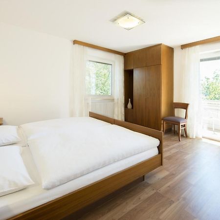 Pension Etschland Tirol Pokoj fotografie